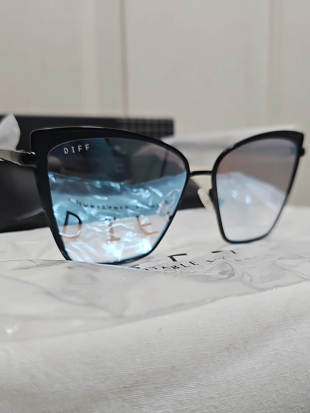 DIFF Charitable Becky Eyewear Black Frame Sunglasses with Blue-Gradient Lenses